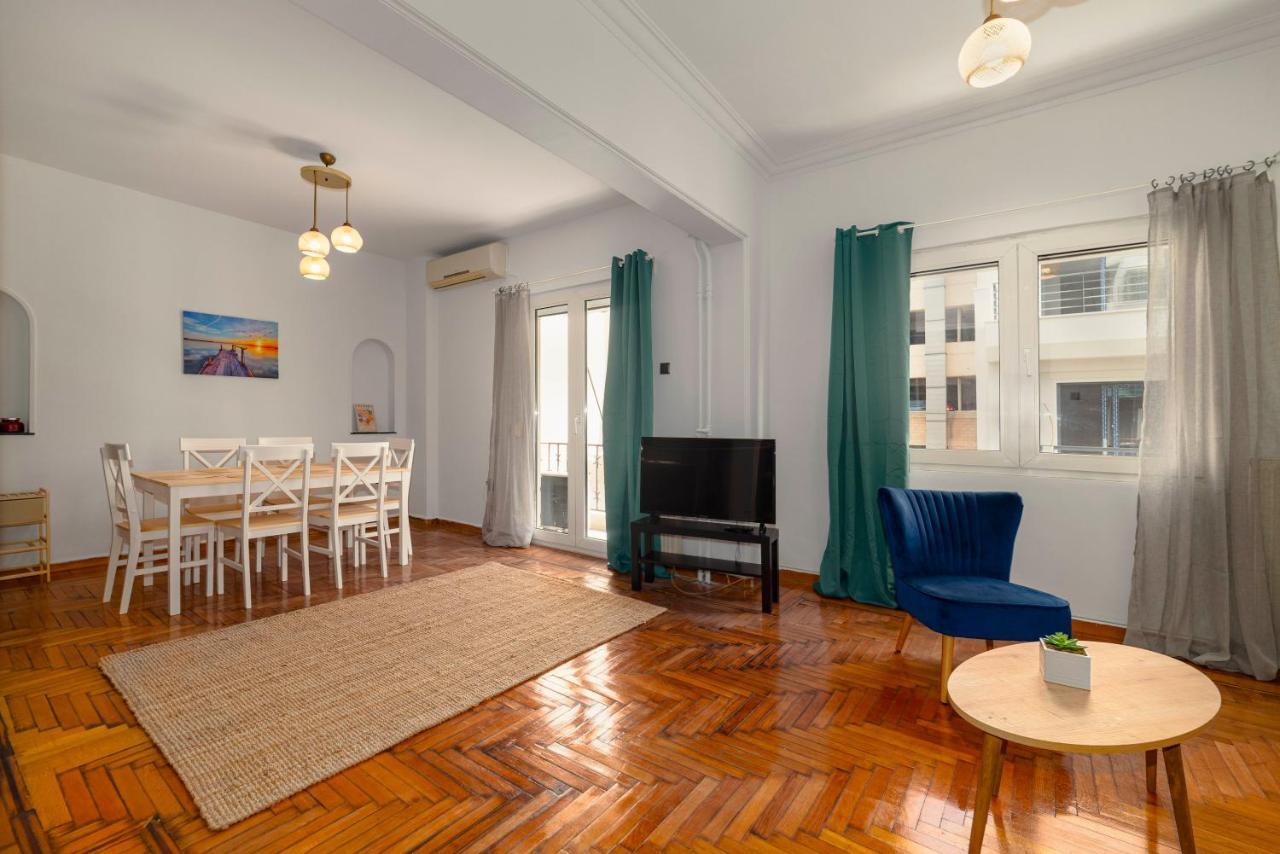 Spacious 2Bd Apartment Next To Athens Archeological Museum Екстериор снимка