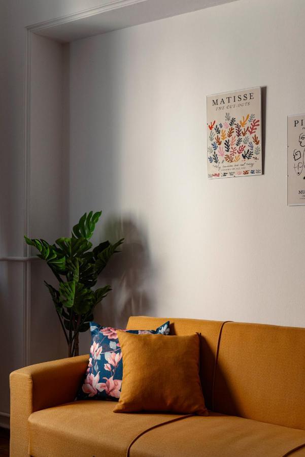 Spacious 2Bd Apartment Next To Athens Archeological Museum Екстериор снимка