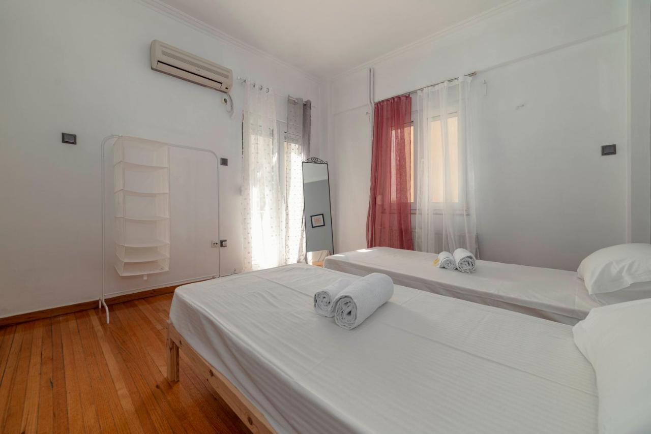 Spacious 2Bd Apartment Next To Athens Archeological Museum Екстериор снимка
