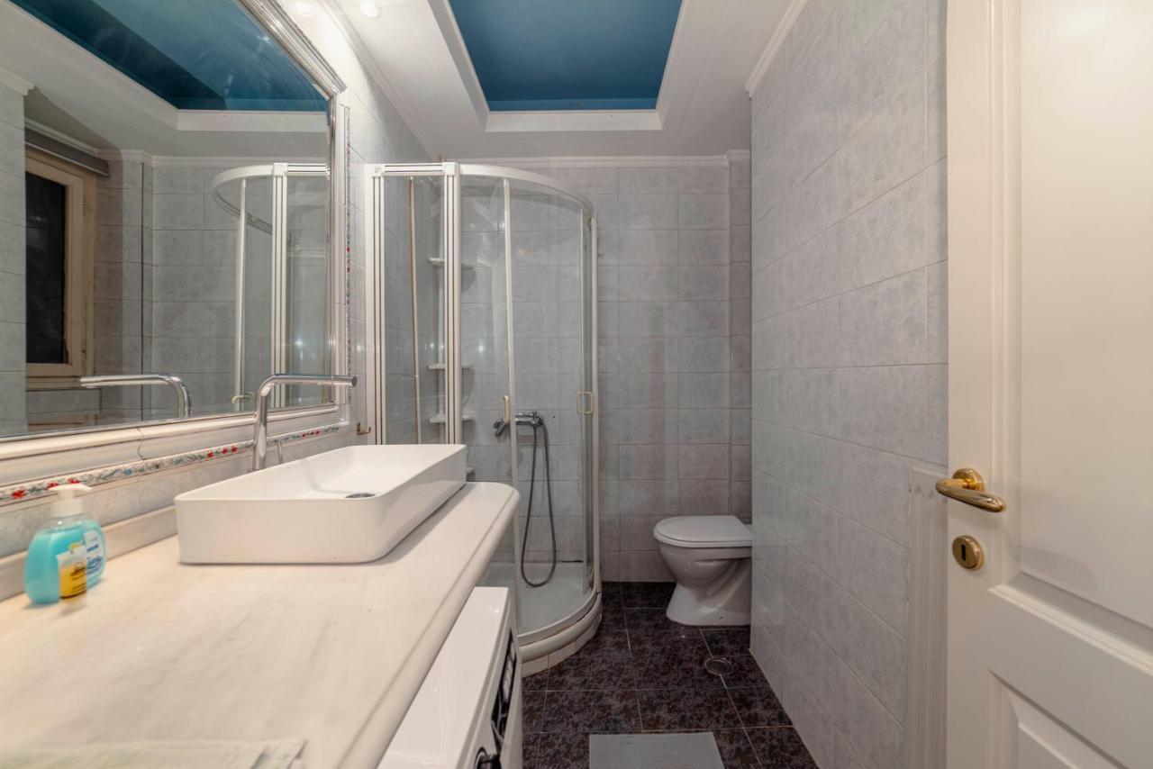 Spacious 2Bd Apartment Next To Athens Archeological Museum Екстериор снимка