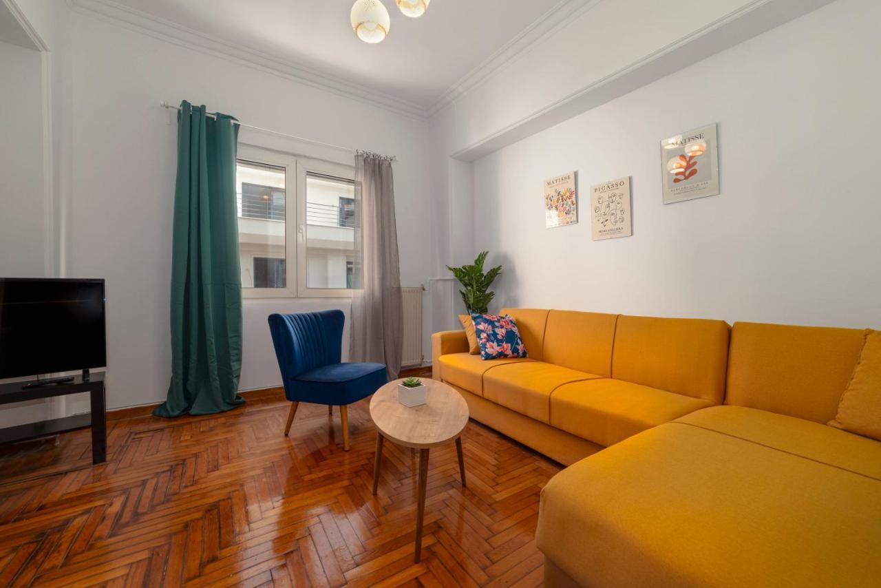 Spacious 2Bd Apartment Next To Athens Archeological Museum Екстериор снимка